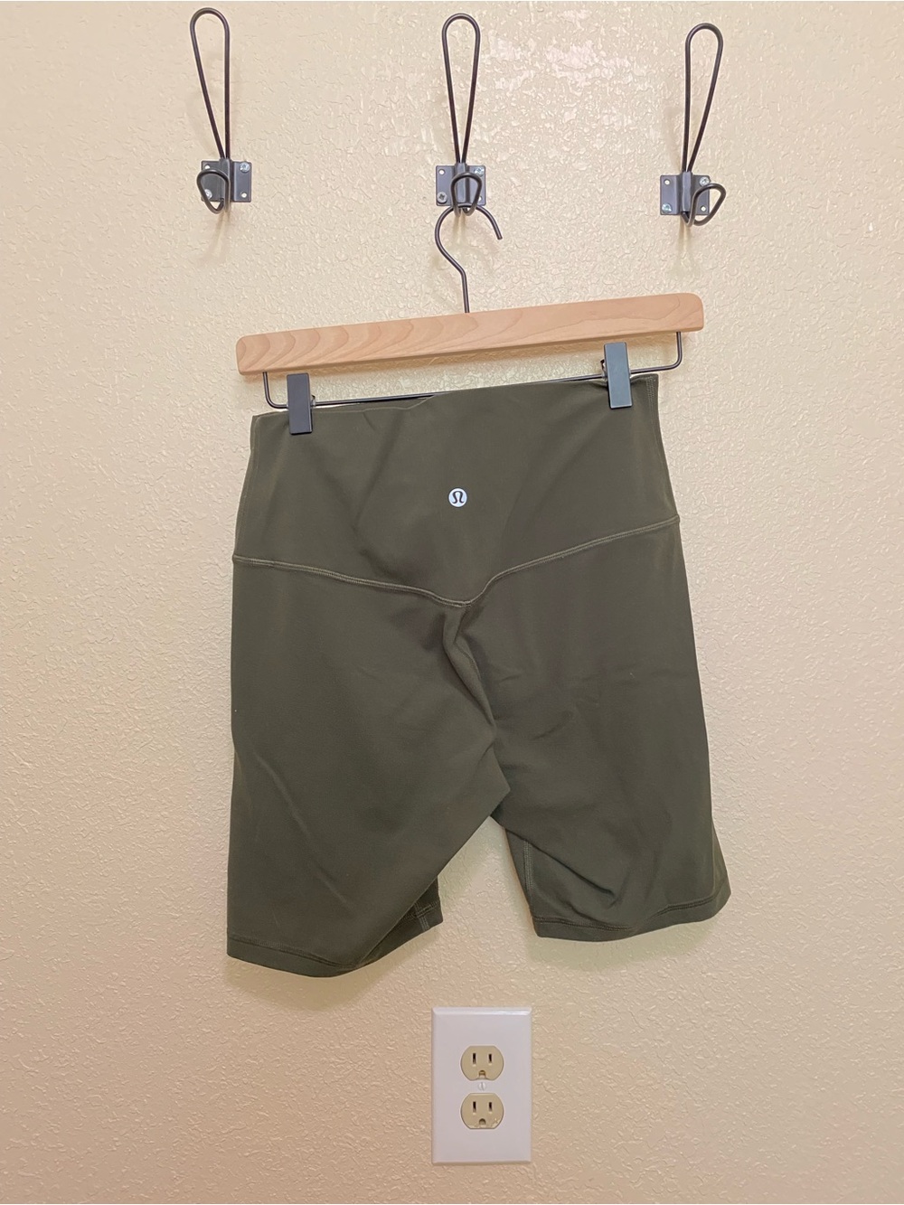 Lululemon Align Biker Shorts 8in - Picture 2 of 6